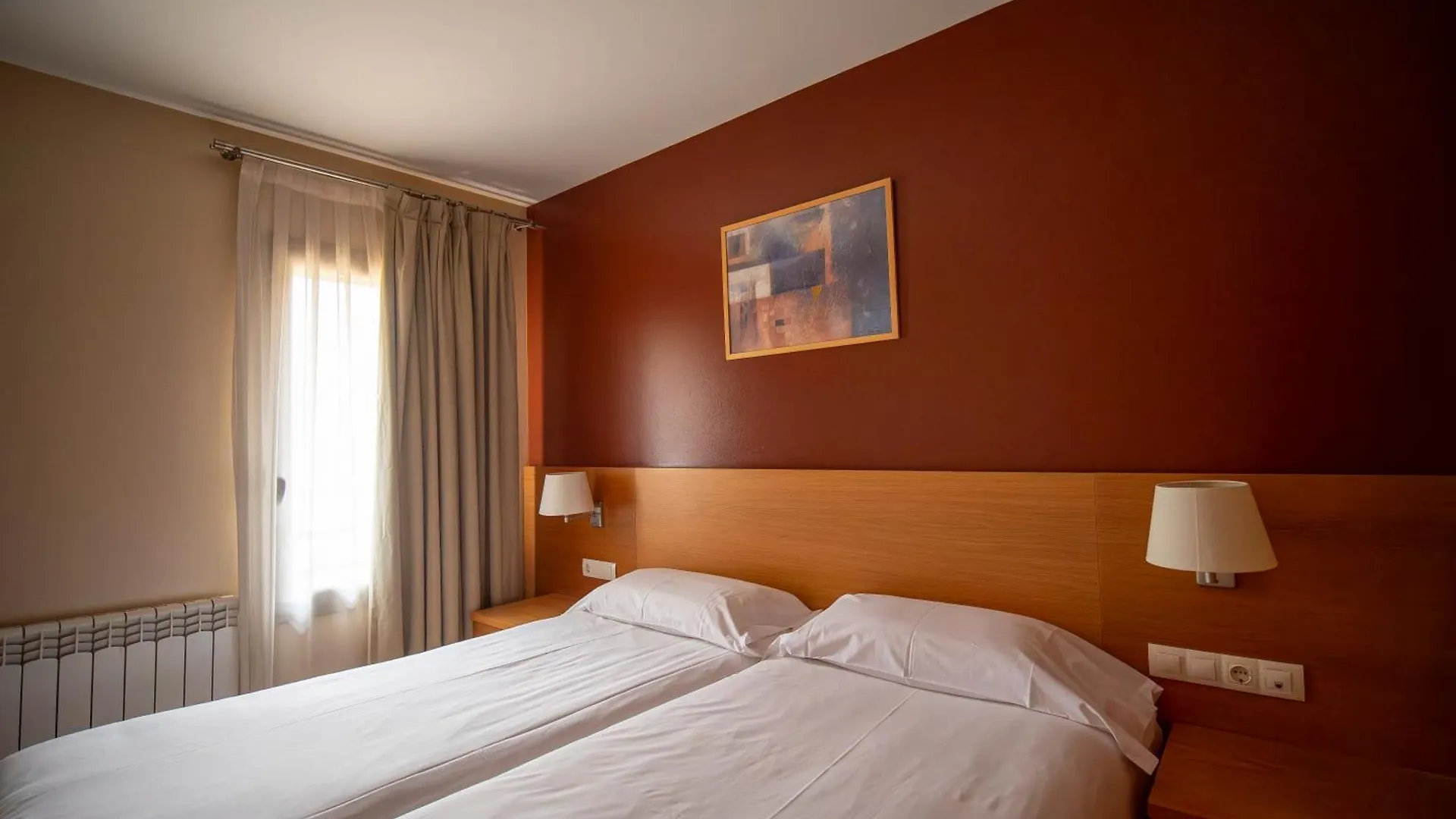 Aparthotel Siente Boi & Spa Pla de l'Ermita 4*,  Spain