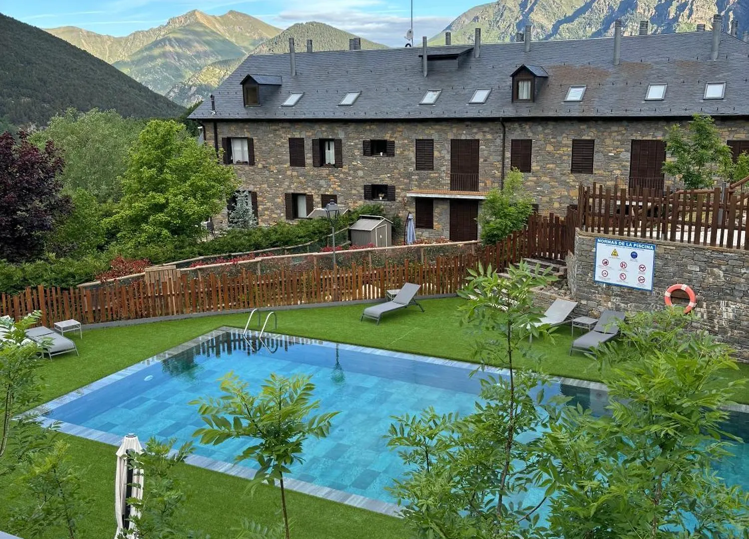 Aparthotel Siente Boi & Spa Pla de l'Ermita Spain